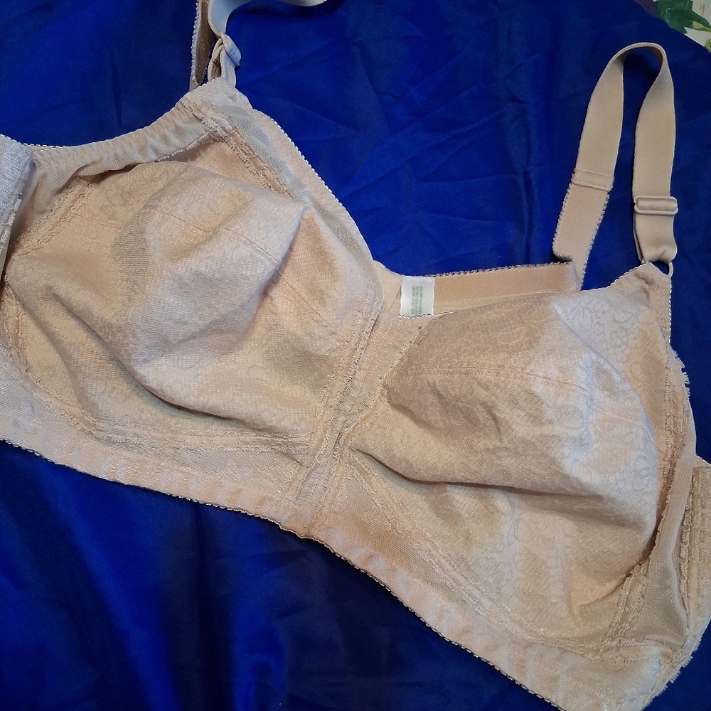 👙UNDERSCORE Lace Beige Bra